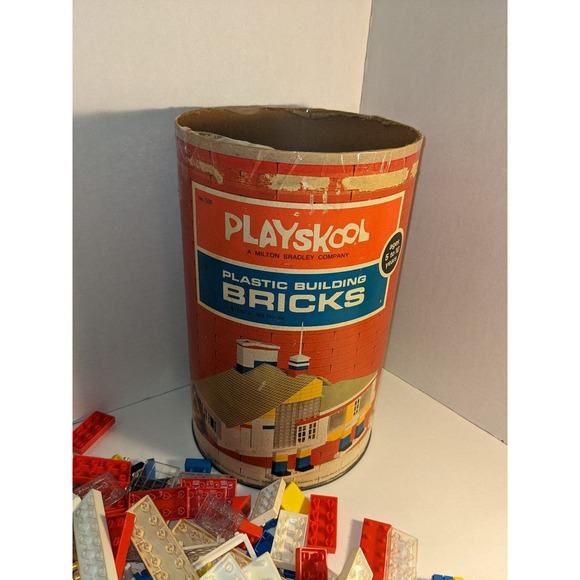 Vintage 1970 Playskool Milton Bradley Plastic Building Bricks - 278 Pieces - Picture 2 of 7